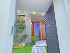 Mordern Luxury House For Sale in Kahatuduwa
