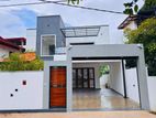 Mordern Luxury House For Sale in Piliyandala%