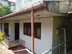 මොරටුවේ කටුබැද්දේ බණ්ඩාරනායක මාවතේ පර්චස් 11 ඉඩම සහ නිවස විකිණීමට ඇත