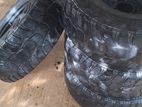 Mud Cut Tires with Rim (Rim 16 Tire 33 Size )