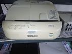 Multimedia Projector EPSON EB585W ultra short throw lumens 3300
