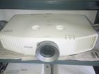 Multimedia Projector EPSON EB700kg lumens 5200
