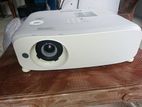 Multimedia projector panasonic pt-VX600 lumens 5500