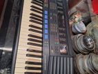 Yamaha PSR-47 Keyboard