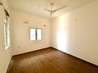 (NAR389) 2BR Modern Luxury Apartment for Rent in Colombo 9