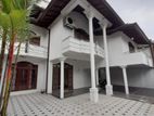 Nawala : 7BR A/C (15P) Furnished Luxury House For Rent at Temple road
