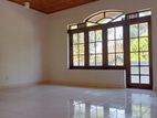 Nawala Koswatta Junction Luxury House For Rent