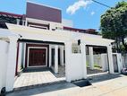 Near Bandaragama Road Brand New Luxury House For Sale In Piliyandala .