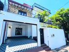 Near Colombo Rd Soler Powerd Luxury House for Sale-kesbewa