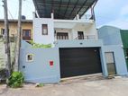 Near Junction Luxury 4 Bed House for Rent Thalawathugoda