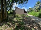 Near Main Road Land for Sale in Piliyandala Batakettara