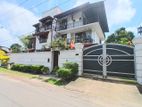 Near Pannipitiya, Luver College 8 Rooms 3 Bed House for Rent