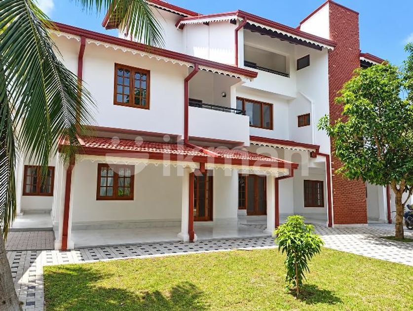 Negambo Luxury Fully Furnished Three Story House For Rent | ikman