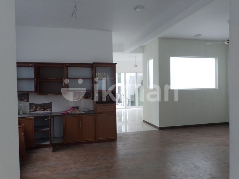 New 2000sq 3 Br Apartment for Rent in Dehiwala Zoo Road ikman