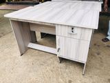 New 4*2 ft American Ash white Melamine Office Table