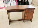 New 4*2 Ft Melamine Office Table