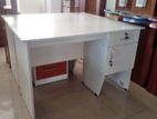 New 4*2 Ft White Melamine Office Table