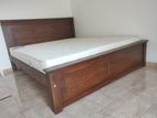 New 72x72 Teak 3.5 Leg Large Box Bed With Arpico Spring Mettress 8" )