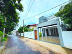 New Architecture Modern Design Two Storey House in Piliyandala