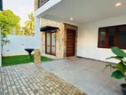 New Luxury House for Sale in Thalawathugoda,Hokandara