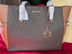 New Michael Kors Gilly Tote Large