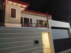 new modern 4BR luxury house for rent in dehiwala off kawdana