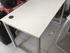 New White Colour Working Table Finishing / 1.32