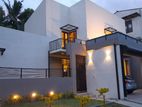 Newly Beautiful Luxury House for Sale in Malabe, Kahanthota