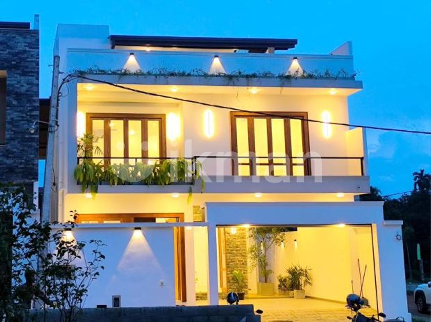 Newly Build Luxury 3-Storey House for Sale in Malabe | ikman