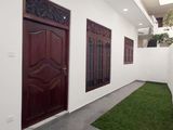 Newly built 2 bedroom Elegant house for sale in Rathmalana