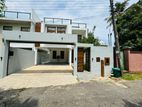 Newly Built House For Sale In Thalawathugoda Town / 3800 SQFT