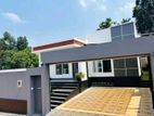 Newly built house rent in Gampaha, Yakkala