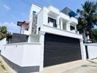 Newly Built Luxury 3 Story House For Sale In Piliyandala