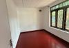 Newly Renovated House for Rent in Makola - Widok 4
