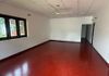 Newly Renovated House for Rent in Makola - Widok 3