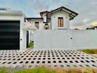 Nice Latest Type Solidly Built Spacious Upstairs House Sale Negombo