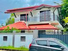 Nice Living Good Lanscaped Garden With Upstairs House For Sale Negombo