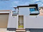 Nice Modern Luxury 4 Bed Rooms Upstairs House For Sale In Negombo
