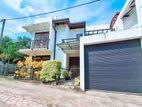 නිදන කාමර 5ක දෙමහල් නිවසක් විකිණීමට Kottawa Mattegoda