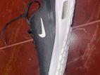Nike Air Max Nuaxis Casual shoe