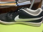 Nike Court Royale