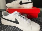 Nike Court Royale