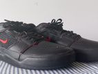 Nike SB Ishod Skate / Casual Sneakers - Black with Red