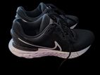 Nike Womens Running Shoe Size 7 (us)