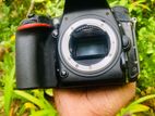 DSLR Nikon D750 + 85mm f/1.8G TT520 II Flash