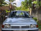 Nissan AD Wagon 2000