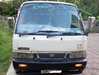 Nissan Caravan 1987
