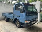 Nissan Atlas 2000