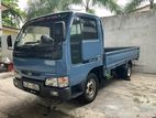 Nissan Atlas 2000