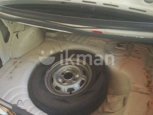 Nissan B11 1987 photo 5